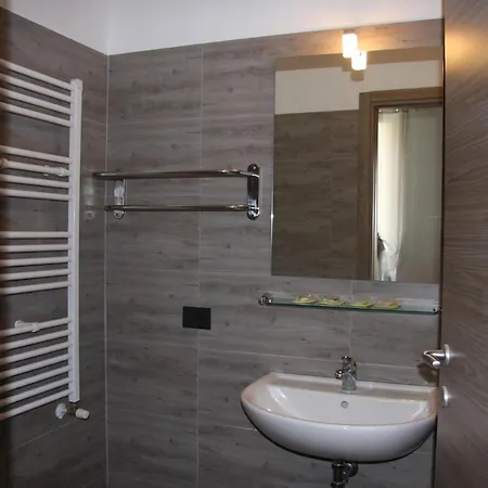 Hotel Adelchi Milan Exterior photo